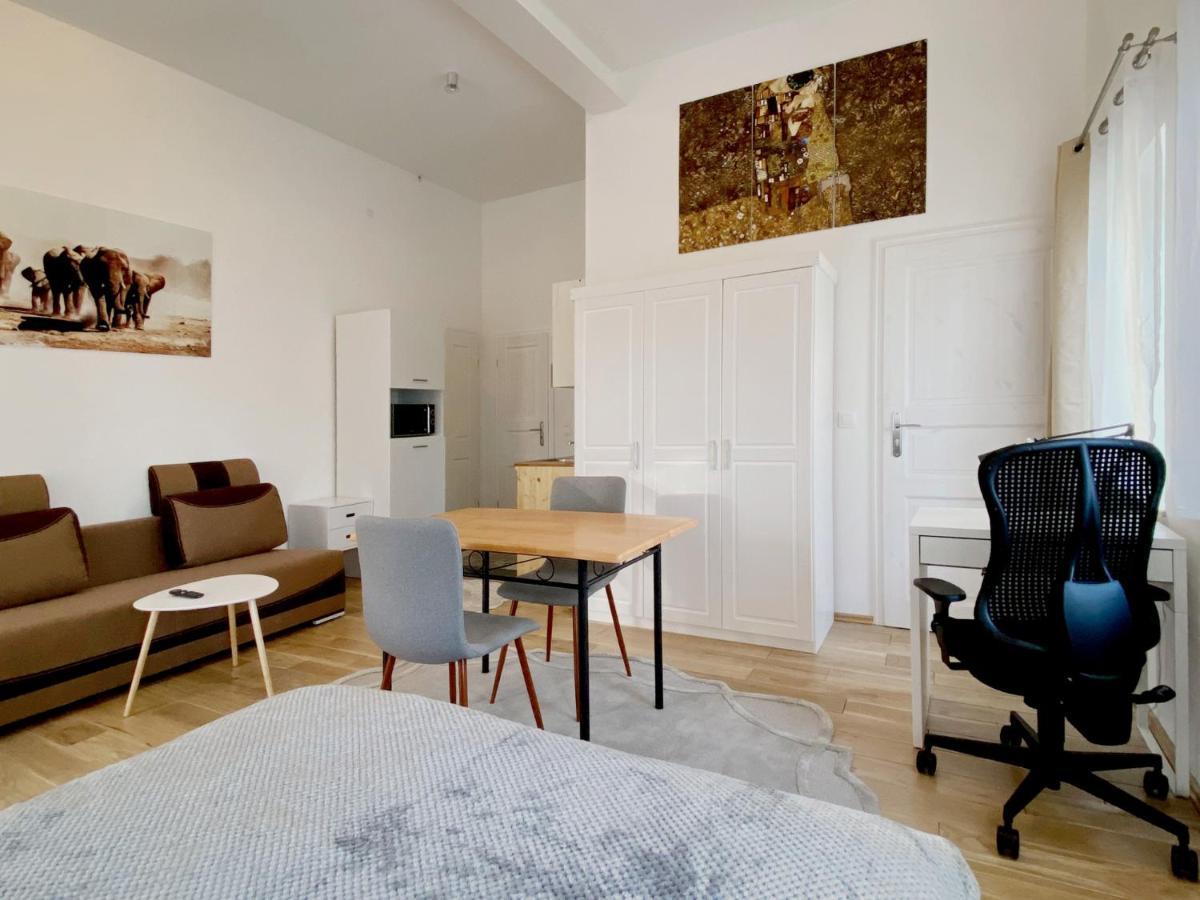 Schwanenburg Apartments Kolonie Rontgental Luaran gambar