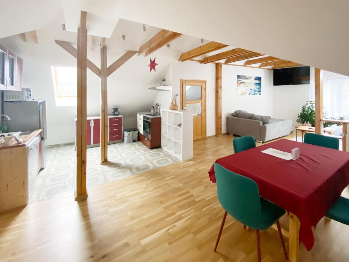 Schwanenburg Apartments Kolonie Rontgental Luaran gambar