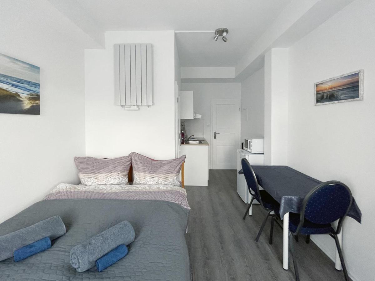 Schwanenburg Apartments Kolonie Rontgental Luaran gambar