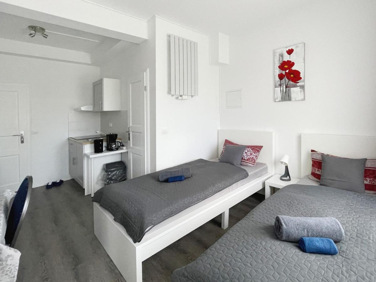 Schwanenburg Apartments Kolonie Rontgental Luaran gambar