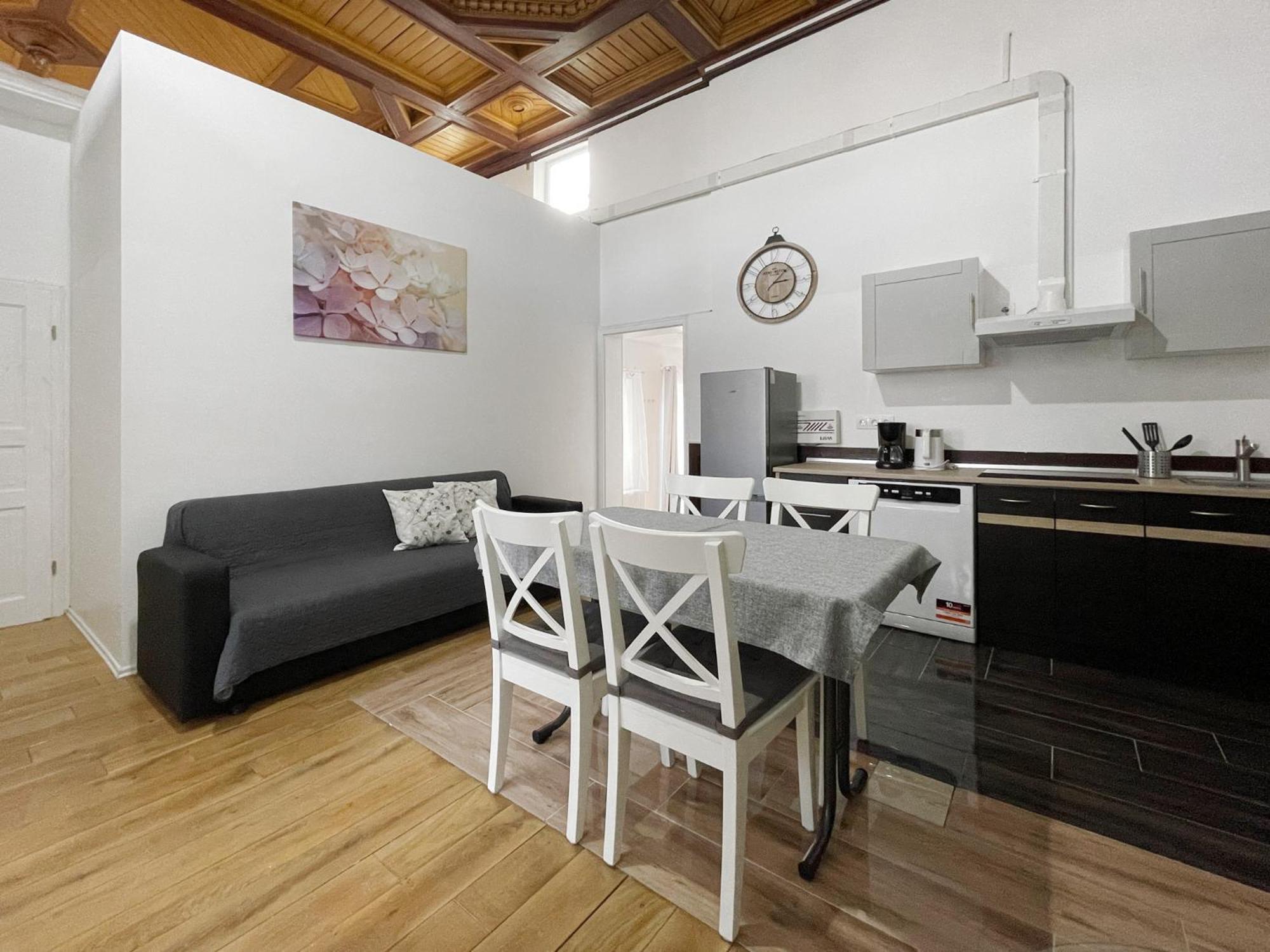 Schwanenburg Apartments Kolonie Rontgental Bilik gambar
