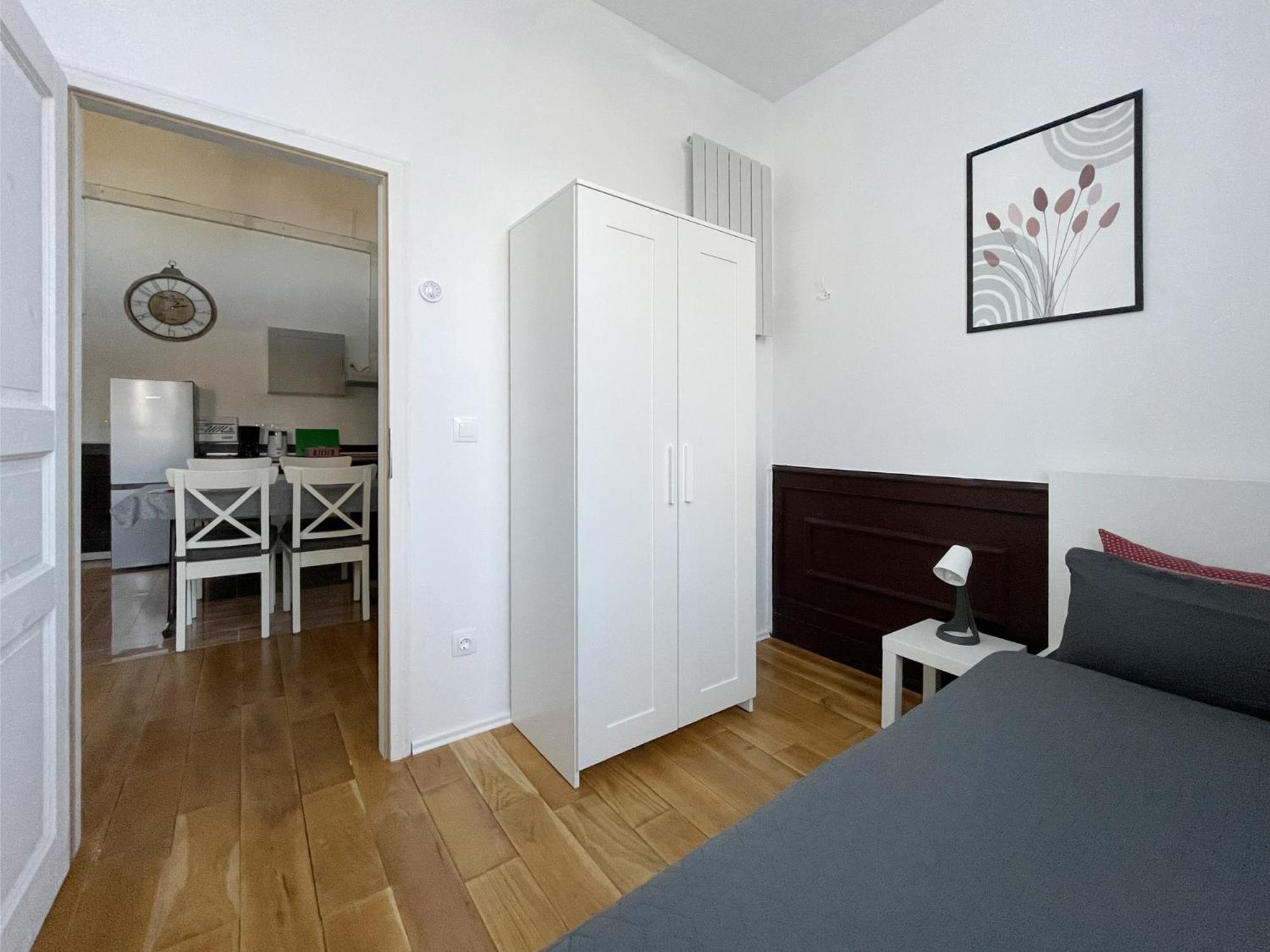 Schwanenburg Apartments Kolonie Rontgental Bilik gambar